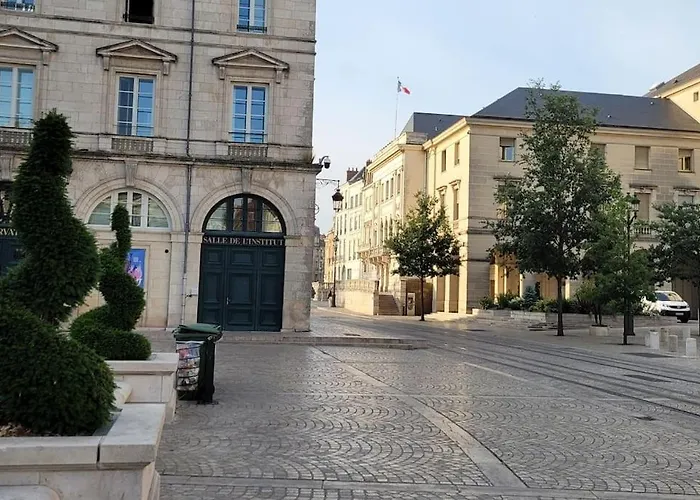 Le Domremy F2 Au Coeur D\'Orleans